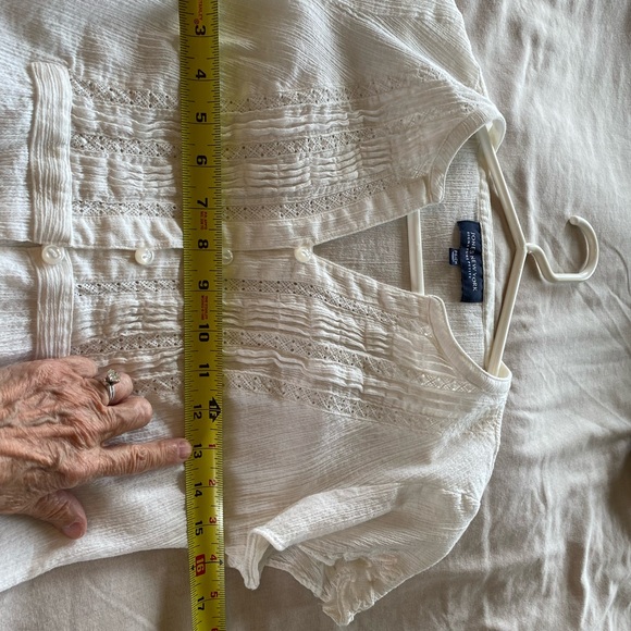 Jones New York lace detailed petite small blouse - Picture 8 of 8